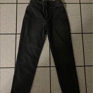 hollister ultra high rise mom jeans (vintage stretch!)